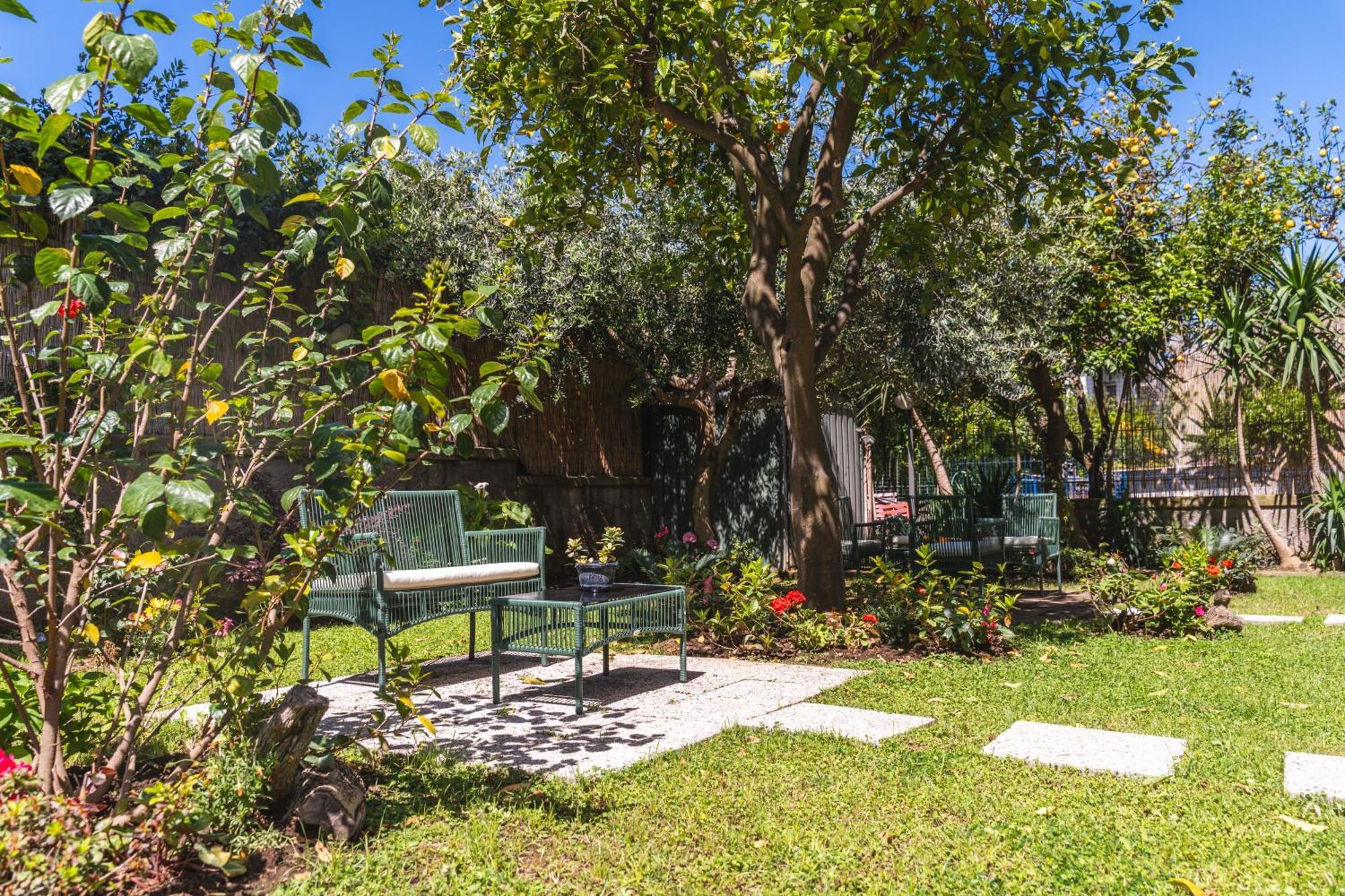 Sorrento Hidden Garden & Rooms エクステリア 写真