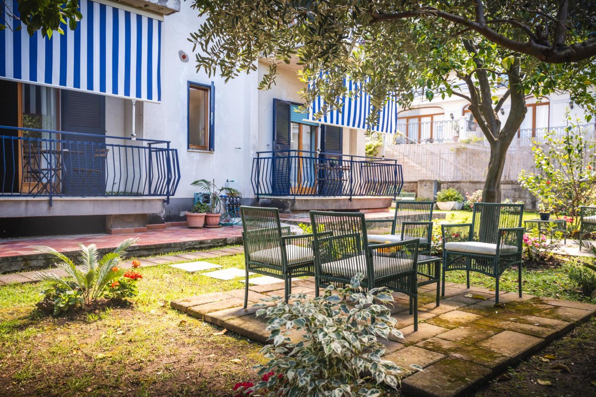Sorrento Hidden Garden & Rooms エクステリア 写真